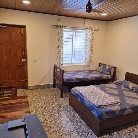 Sunny Smiles Homestay Мангалор Екстериор снимка