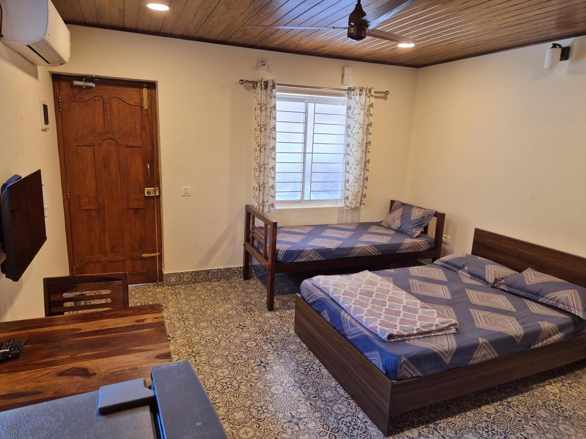 Sunny Smiles Homestay Мангалор Екстериор снимка