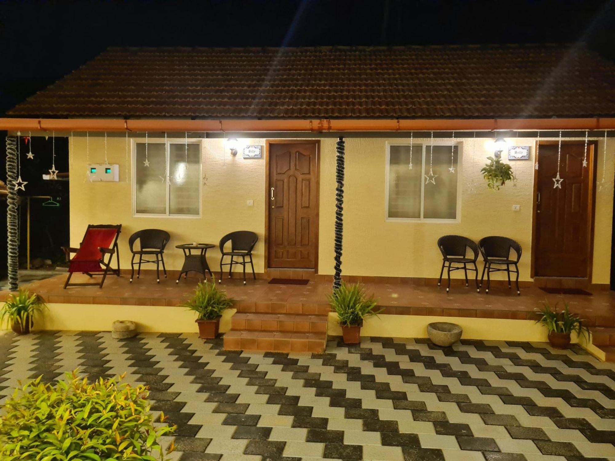 Sunny Smiles Homestay Мангалор Екстериор снимка